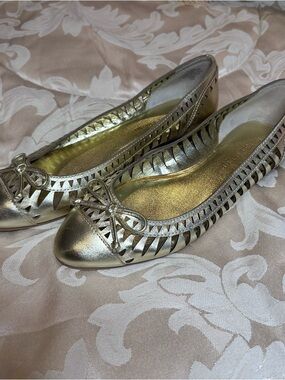 Ivanka Trump Metallic Gold Cutout Bow Flats